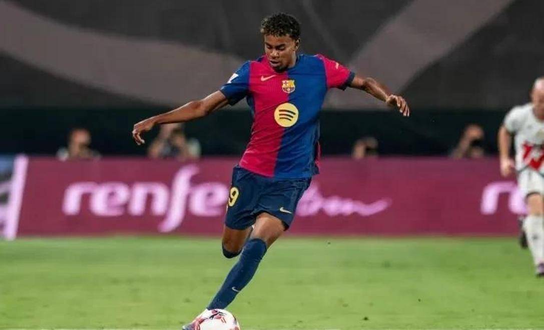 2-0！开场破门+补时补刀 核心+中卫双双伤退 13.1亿豪门17场不败