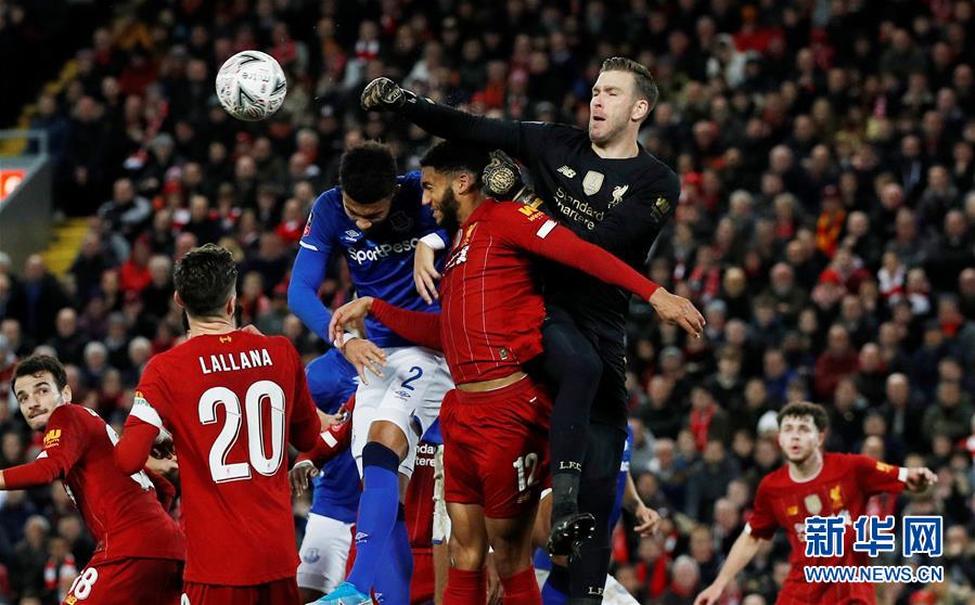 美媒：东契奇直接开着布加迪跑车来到今日与独行侠的比赛现场