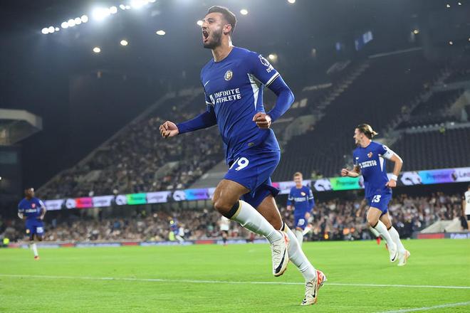 他用扣篮点燃全场