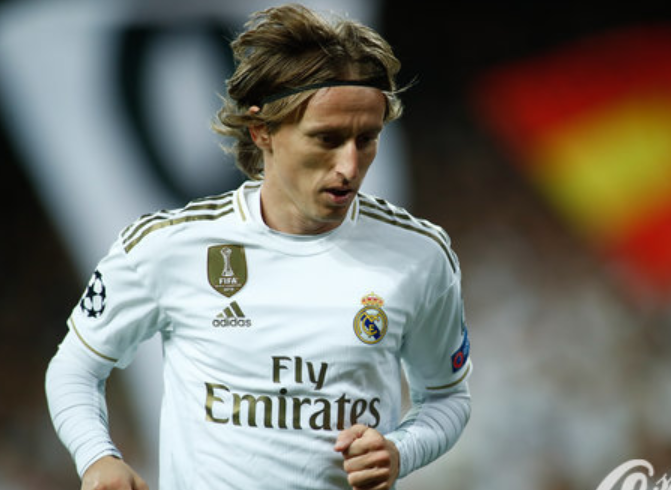 理疗师：DV9的伤和丁丁、卢卡库类似，可能需要3到5个月恢复